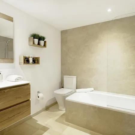Villa Lilia - *