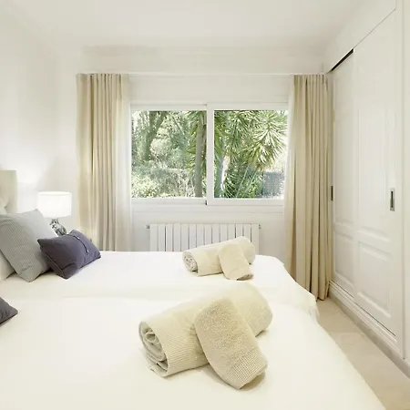 Villa Lilia - *